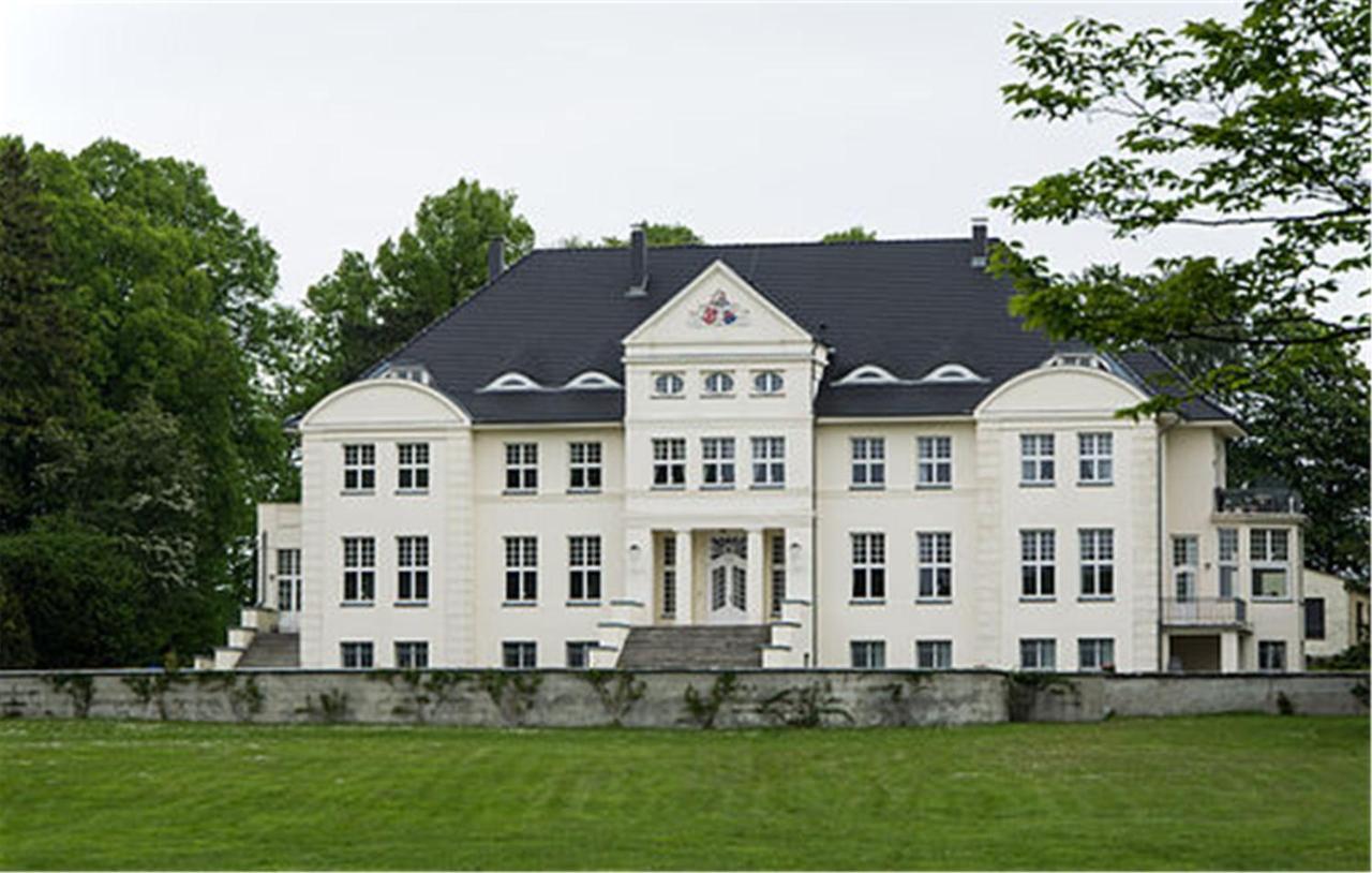 Schloss Wichmannsdorf Kröpelin Εξωτερικό φωτογραφία